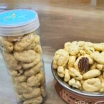 Box of White Chocolate Pecan Keto Diet 300g